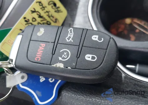 2015 Chrysler 200 C из США, поврежденный, VIN 1C3CCCCG8FN524401